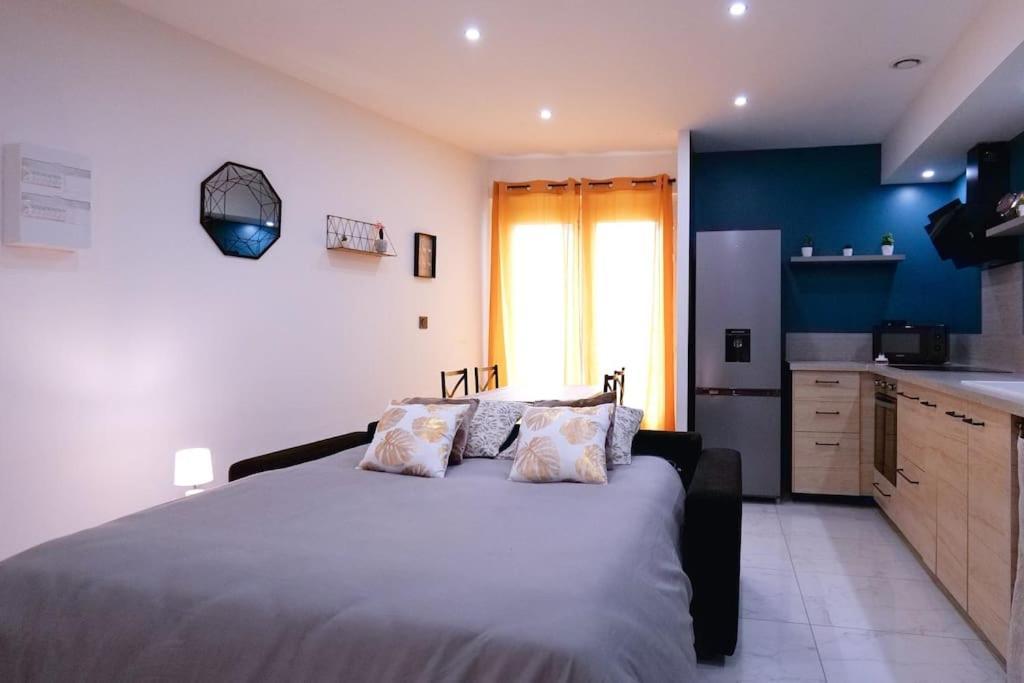 Le Cocon Capestanais Apartment กาเปสตอง ภายนอก รูปภาพ