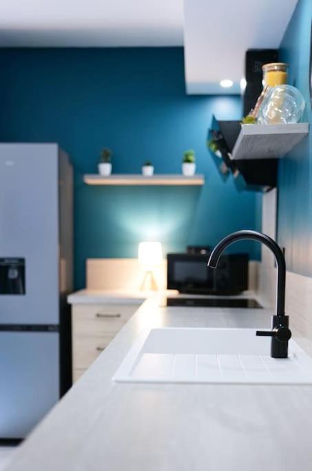 Le Cocon Capestanais Apartment กาเปสตอง ภายนอก รูปภาพ