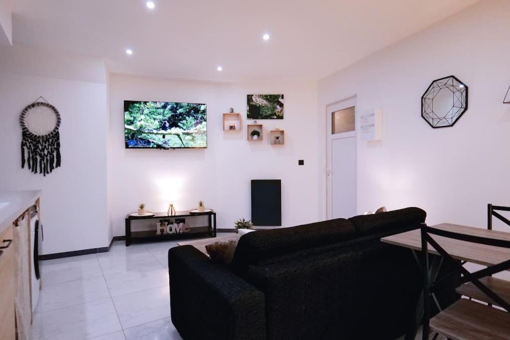 Le Cocon Capestanais Apartment กาเปสตอง ภายนอก รูปภาพ